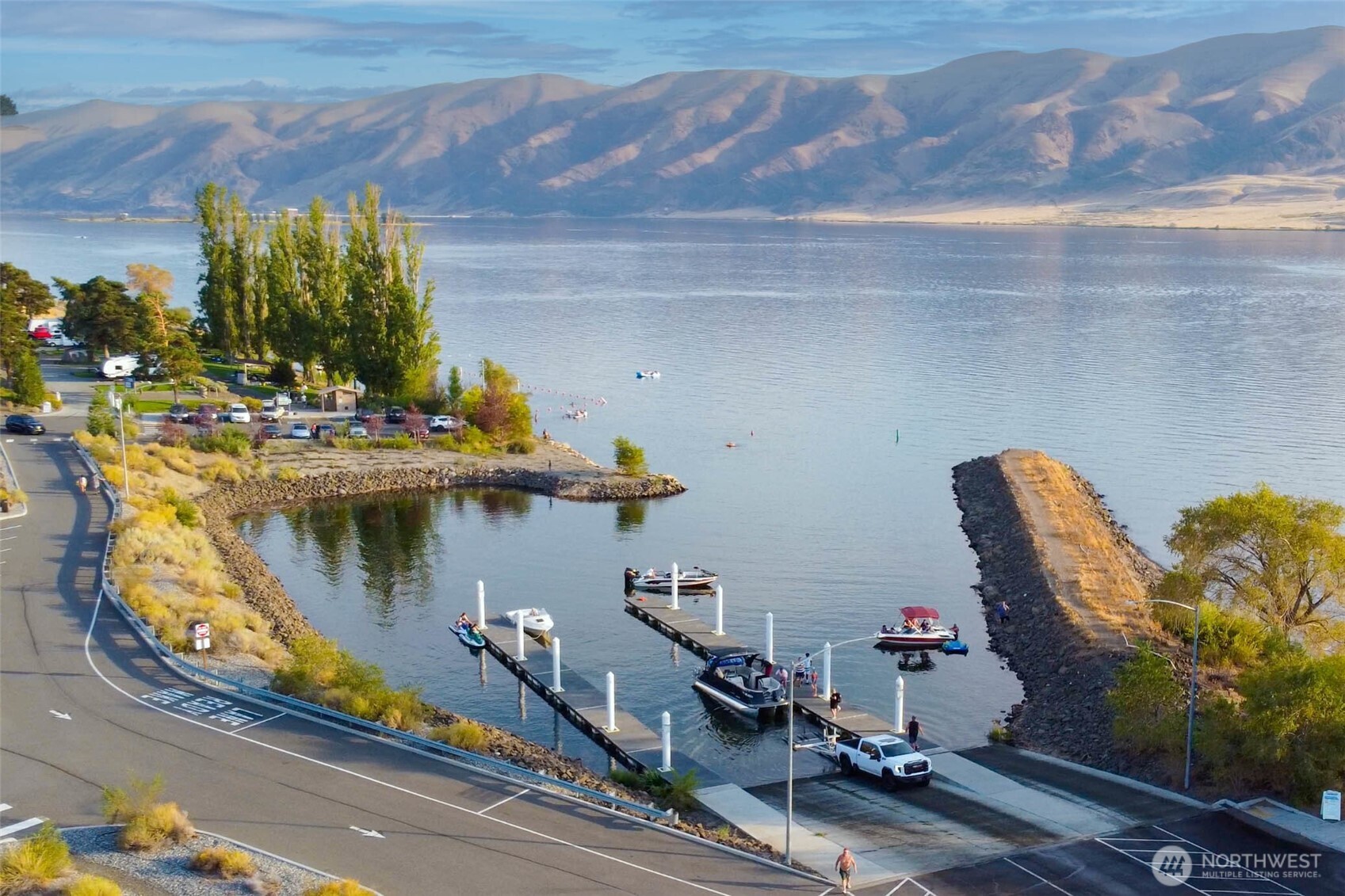 449 Airport Way SW, Mattawa, WA 99349