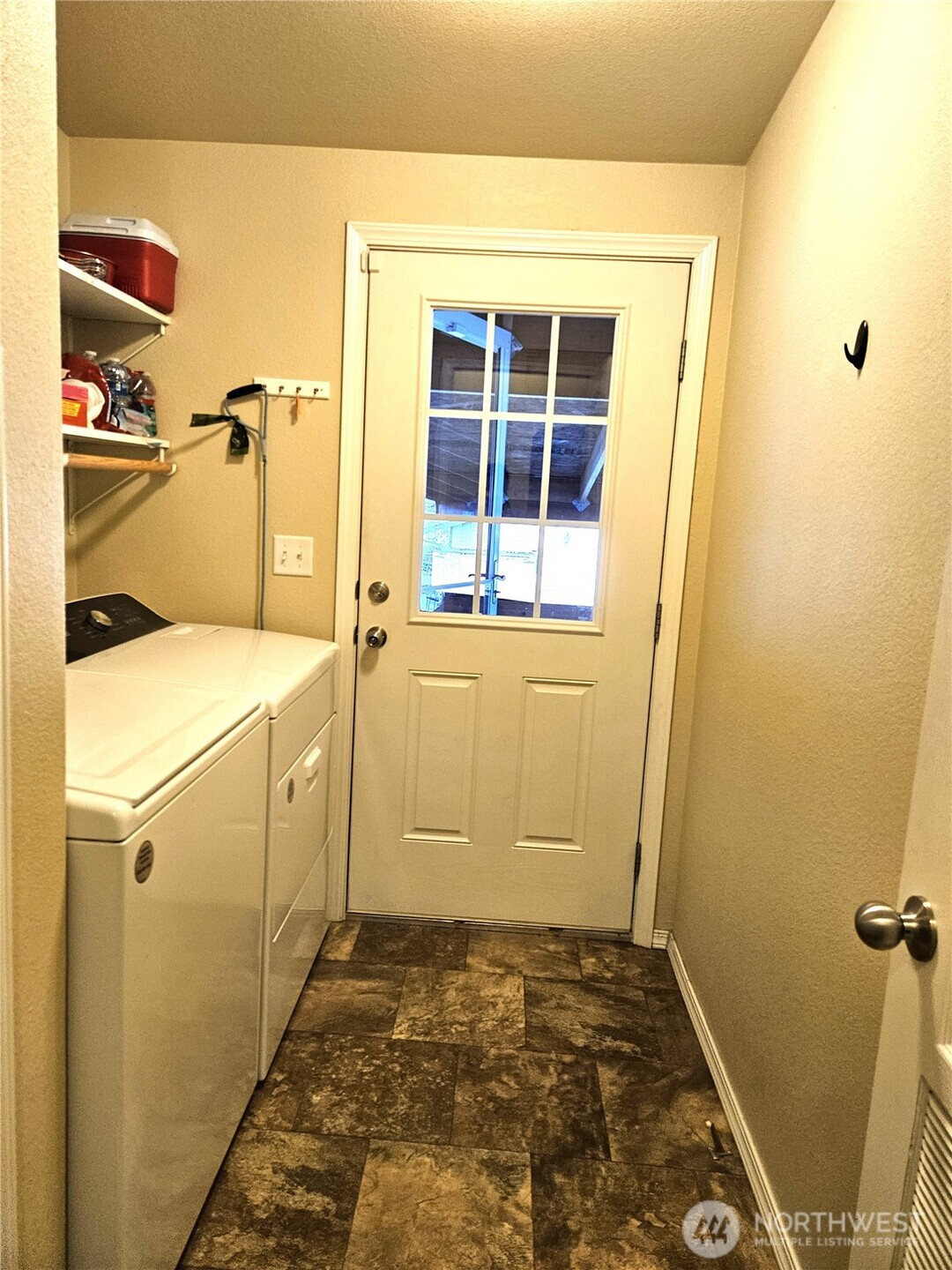 4515 176th Street SW #1, Lynnwood, WA 98037