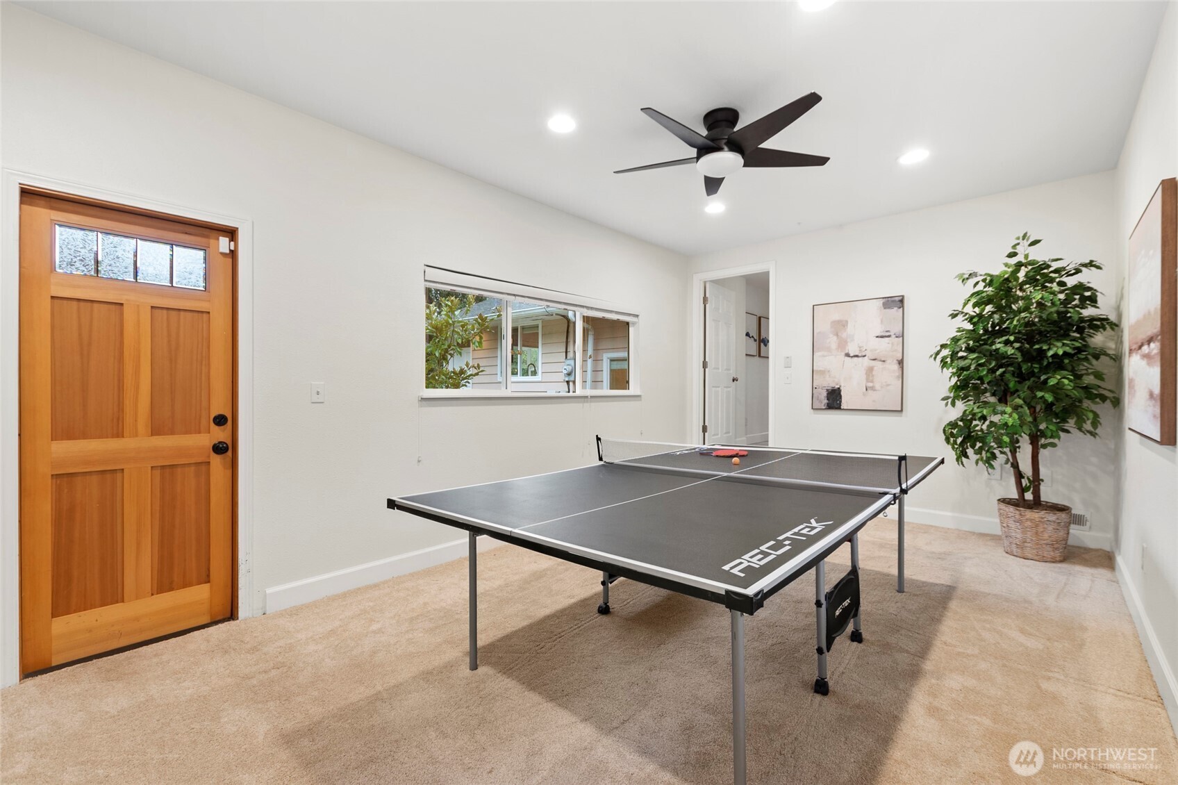 23330 E Echo Lake Road , Snohomish, WA 98296