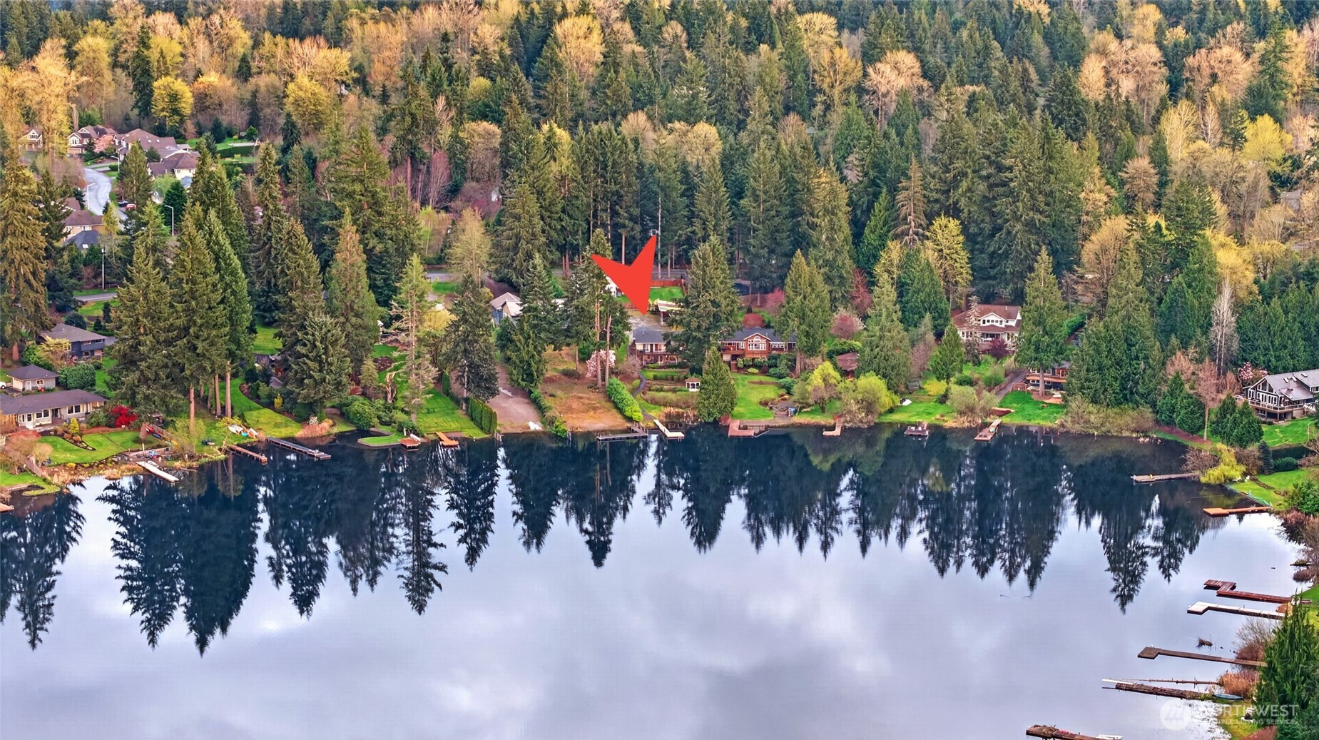 23330 E Echo Lake Road , Snohomish, WA 98296