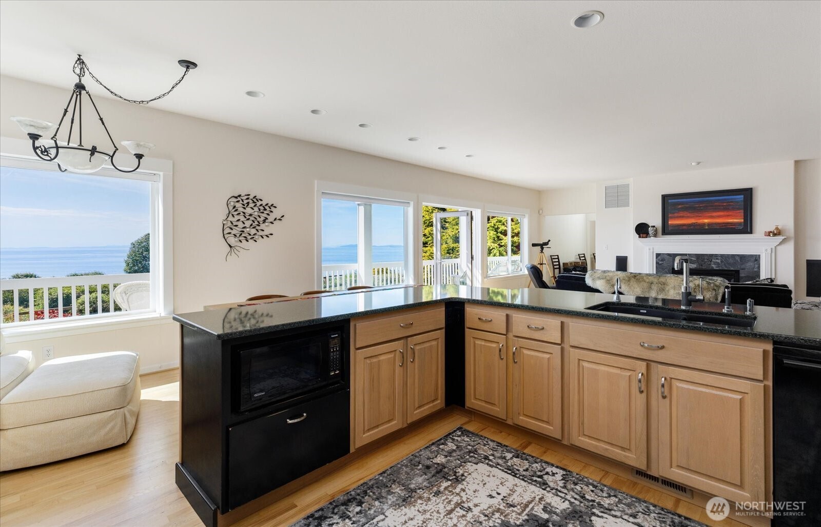 2029 West Beach Road , Oak Harbor, WA 98277