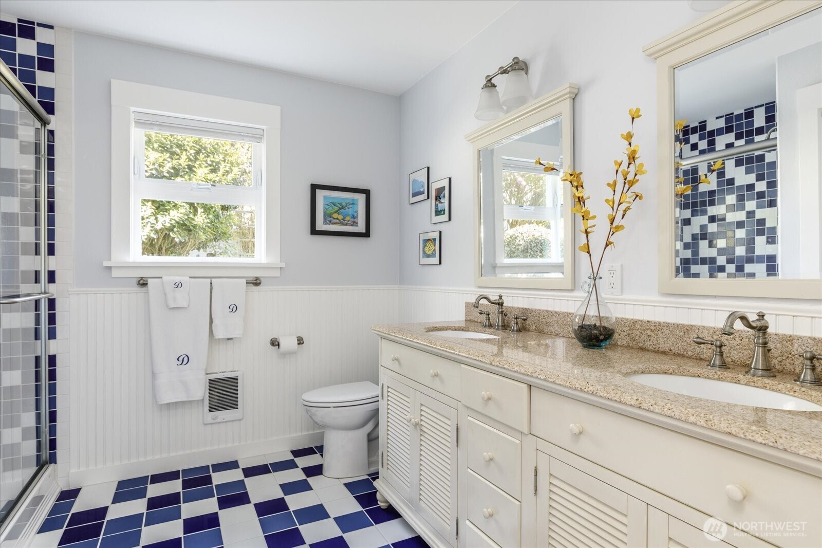 2029 West Beach Road , Oak Harbor, WA 98277