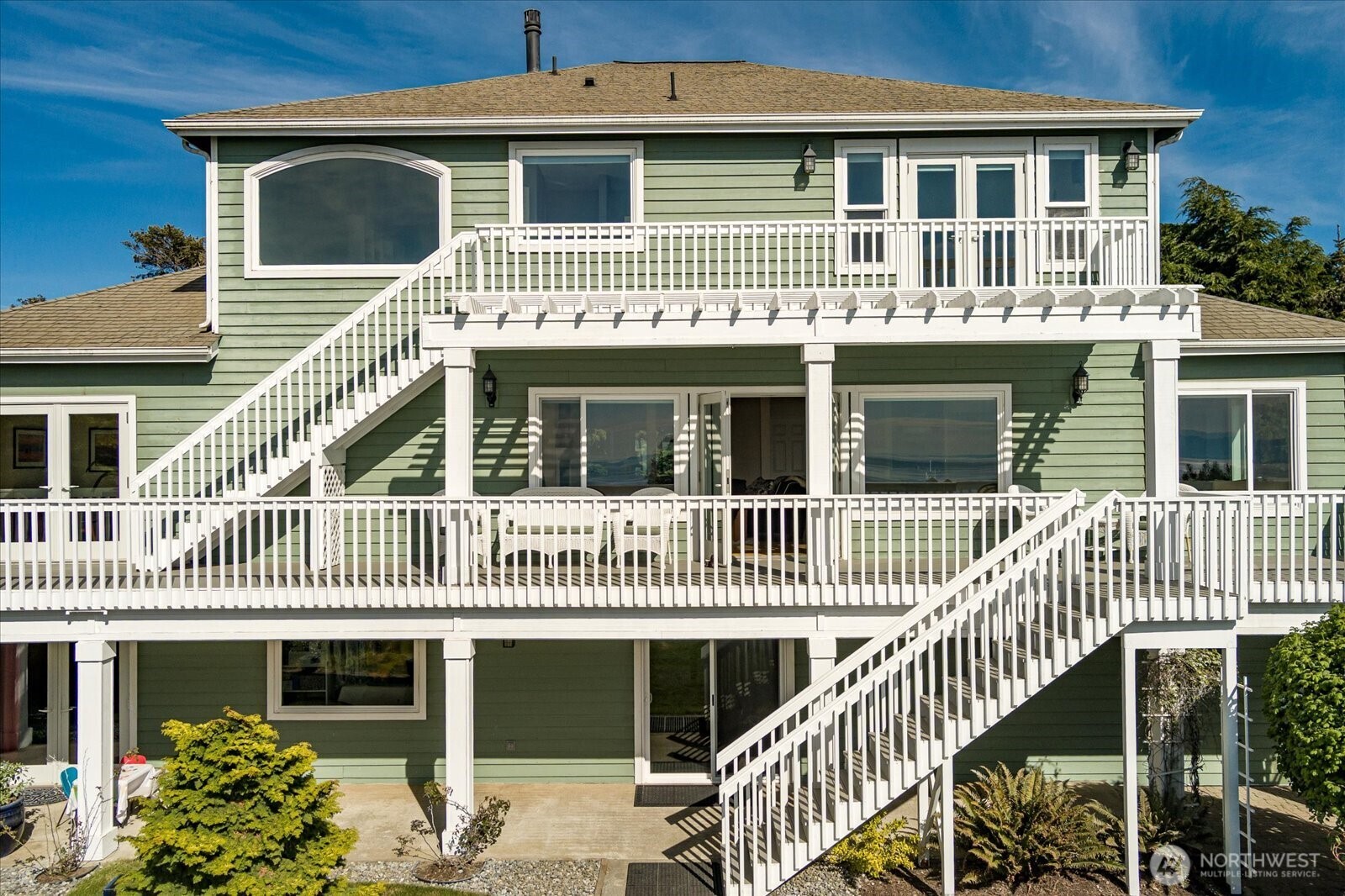 2029 West Beach Road , Oak Harbor, WA 98277