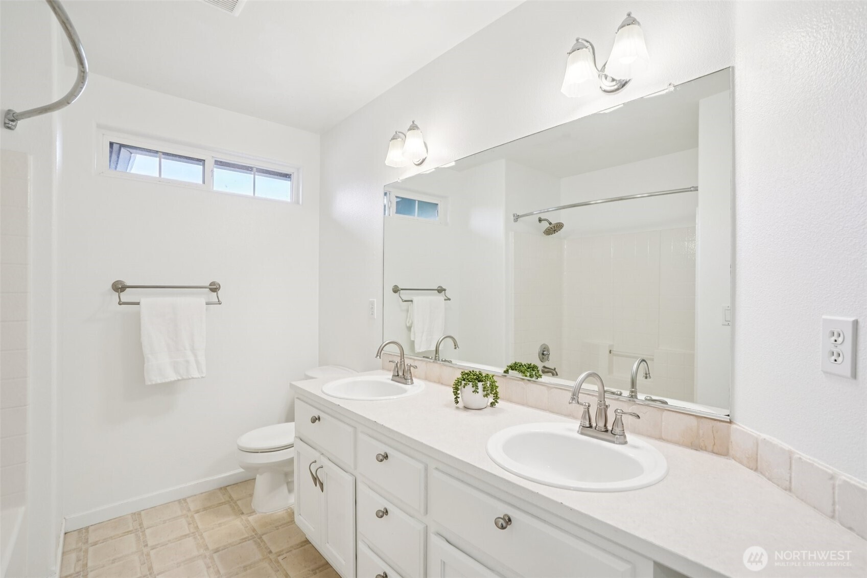 2006 NW Fargo Loop , Camas, WA 98607