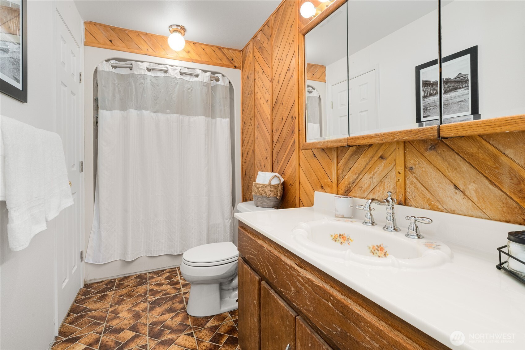 16220 SE 132nd Street , Renton, WA 98059