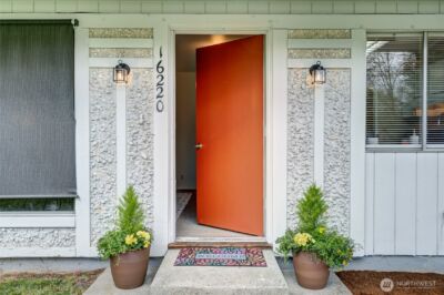 16220 SE 132nd Street , Renton, WA 98059 - Photo 2