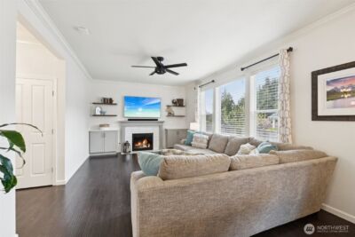 15832 92nd Avenue Ct E, Puyallup, WA 98375 - Photo 4