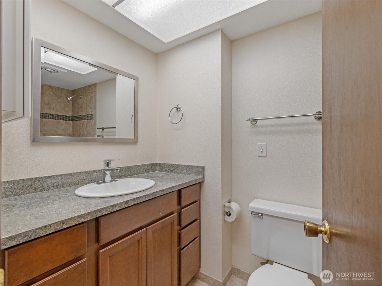 8506 192nd Street SW, Edmonds, WA 98026
