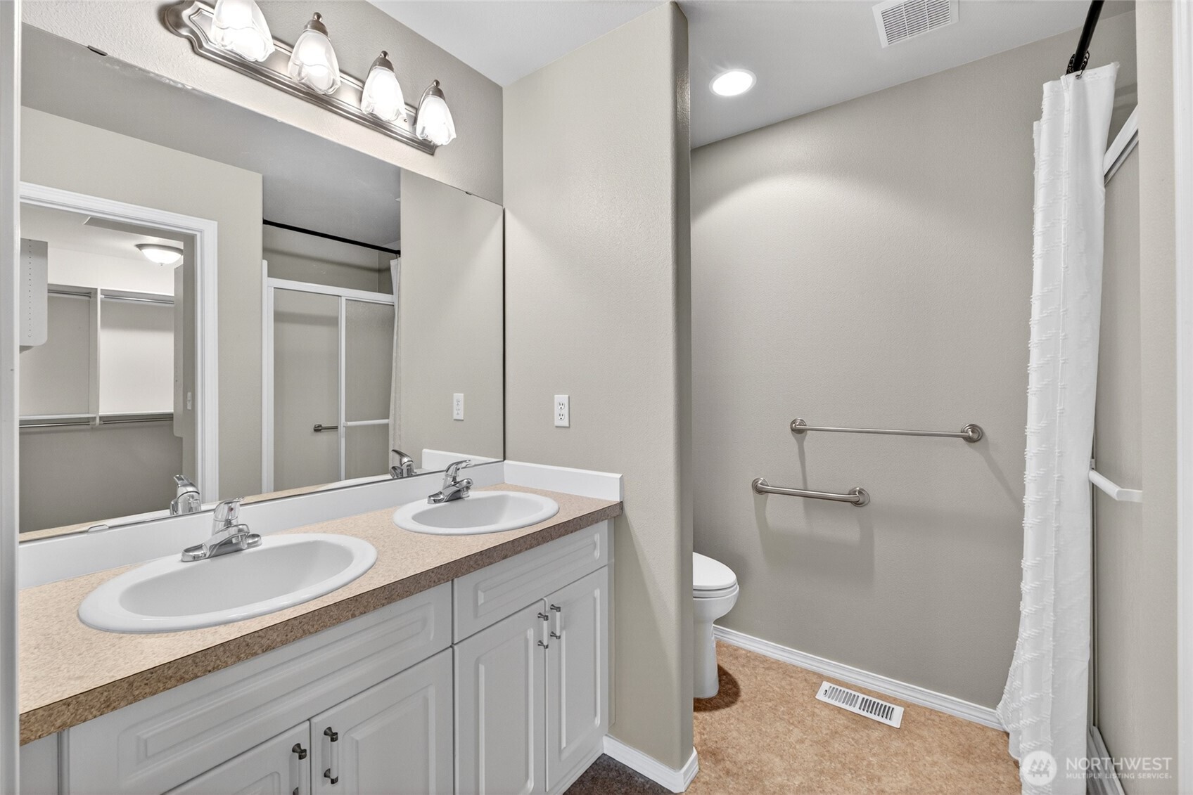 1492 Mountain View Drive #6, Enumclaw, WA 98022