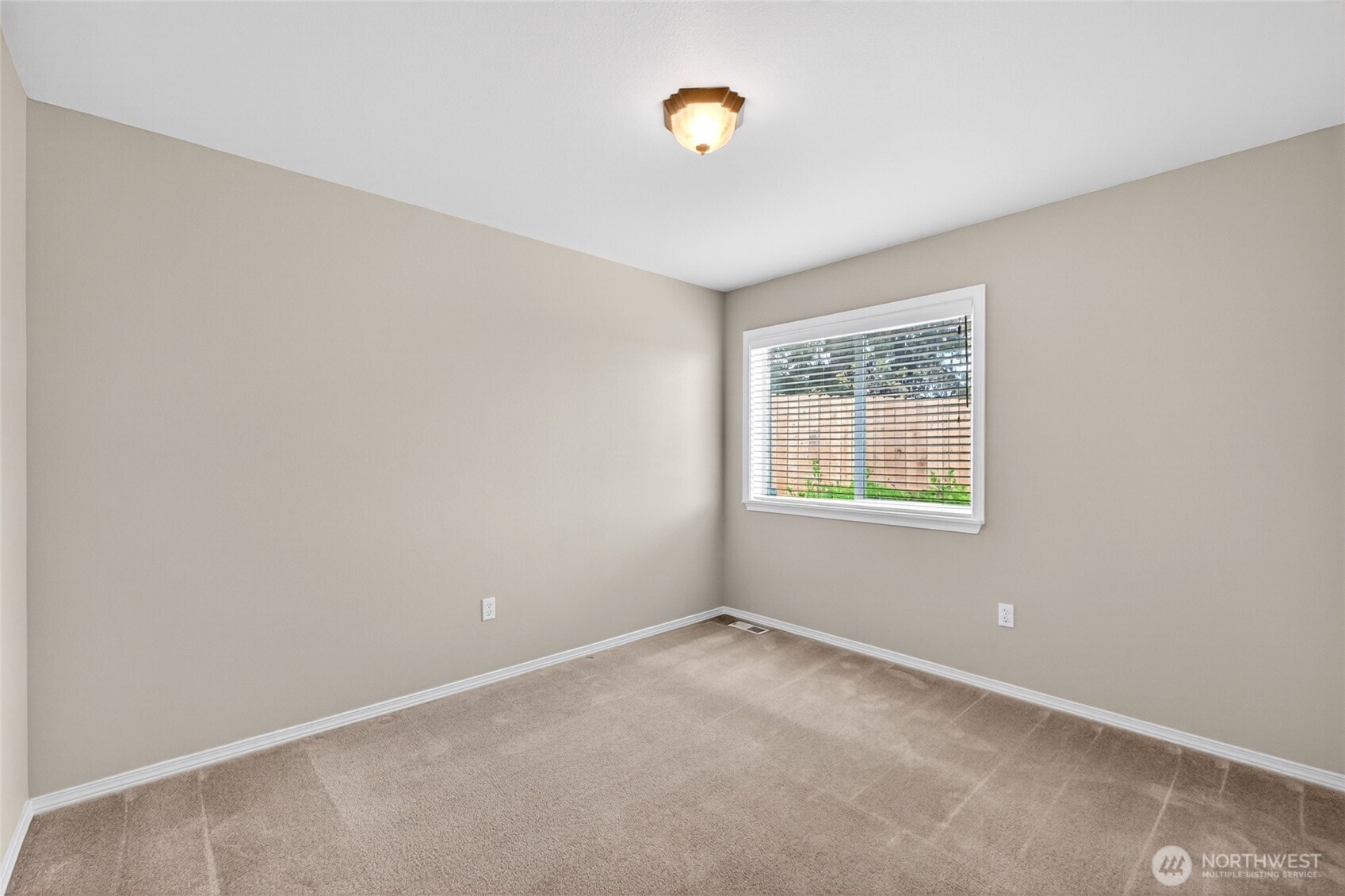 1492 Mountain View Drive #6, Enumclaw, WA 98022