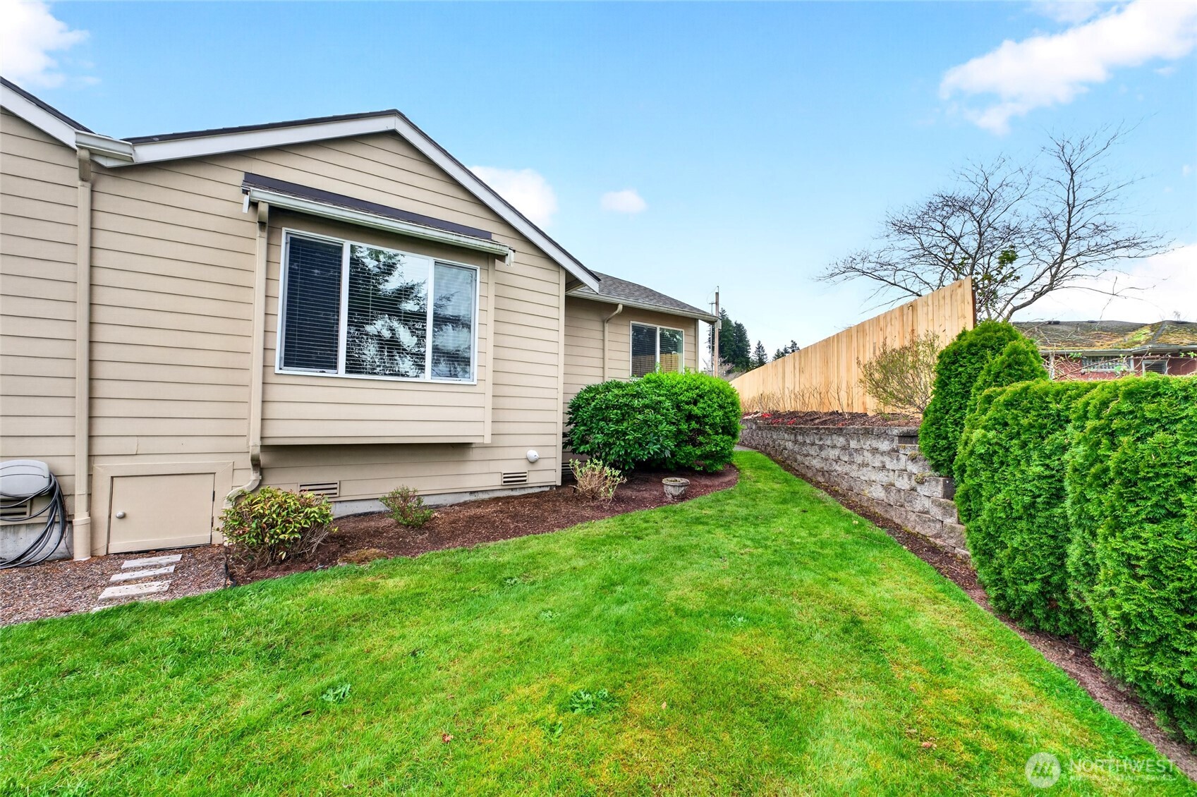 1492 Mountain View Drive #6, Enumclaw, WA 98022