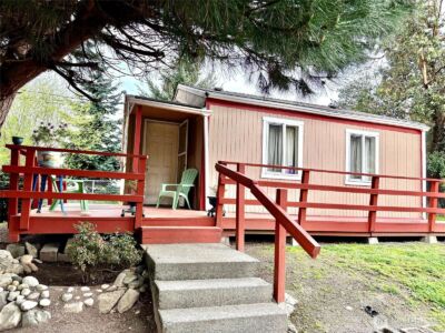 10028 30th Avenue SW, Seattle, WA 98146