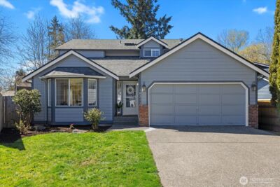18211 SE 261st Court , Covington, WA 98042
