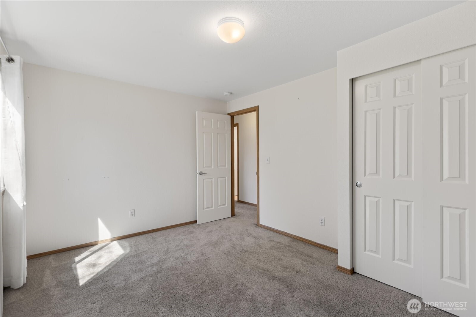 18211 SE 261st Court , Covington, WA 98042