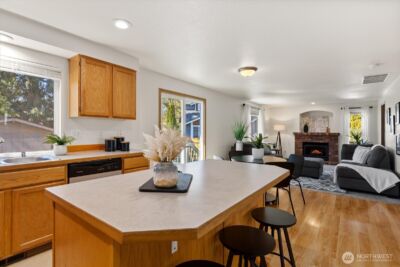 18211 SE 261st Court , Covington, WA 98042 - Photo 9