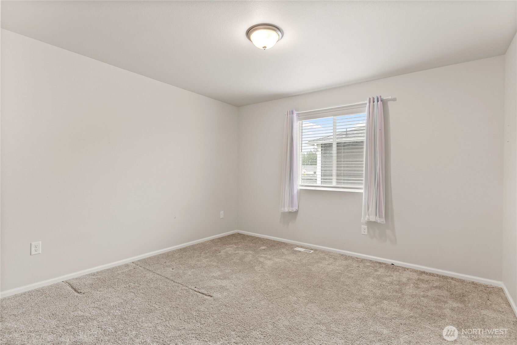 19802 137th Avenue E, Graham, WA 98338