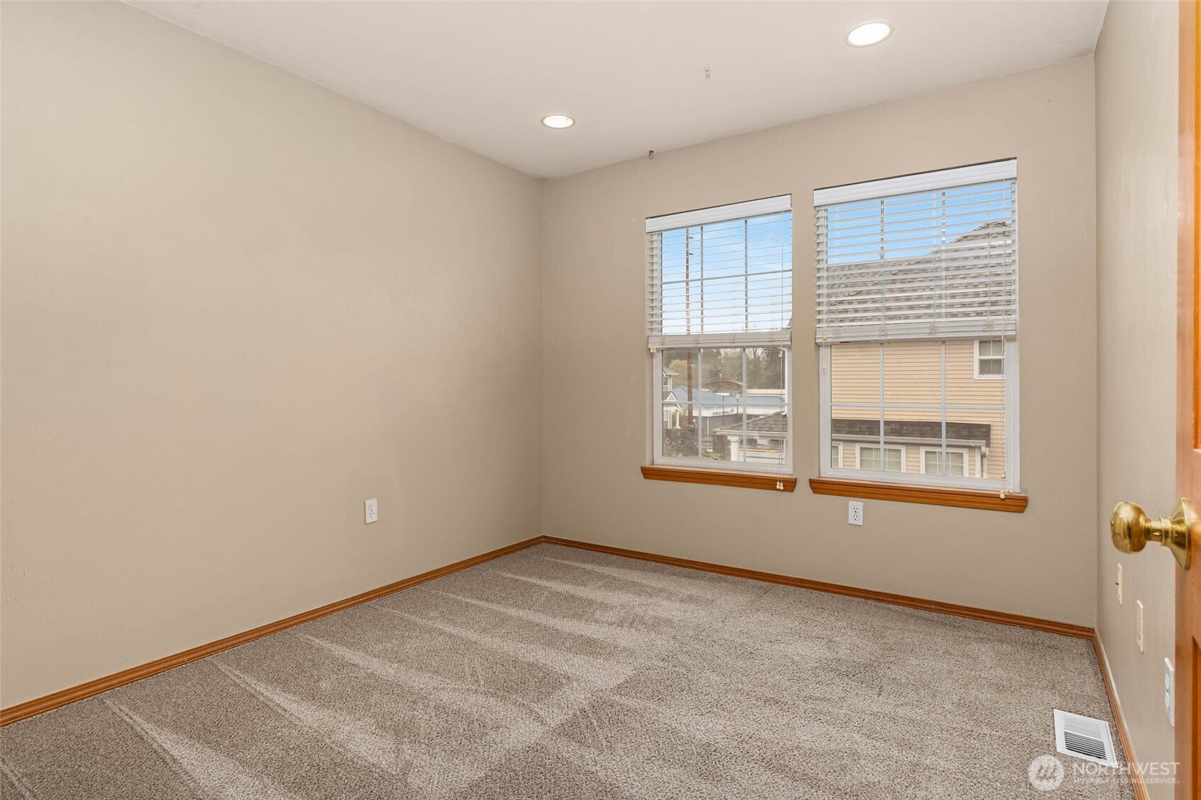 22736 NE 4th Lane , Sammamish, WA 98074