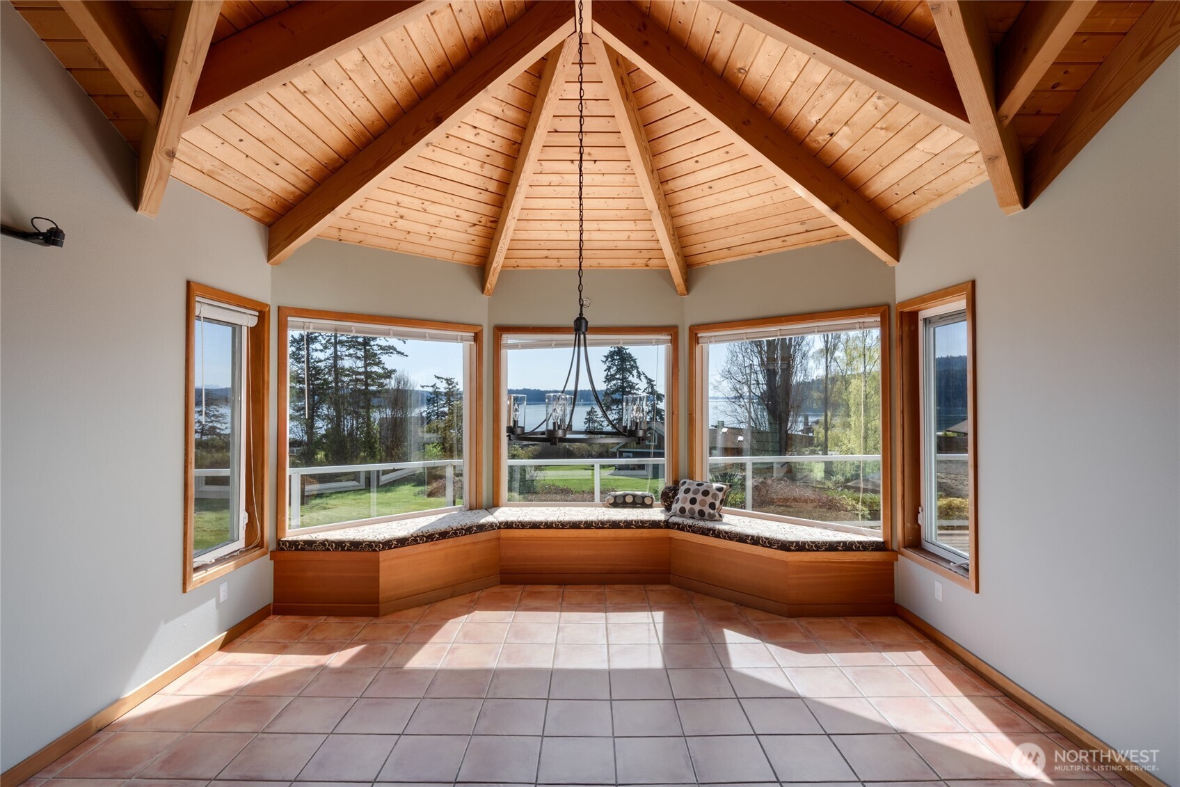 6065 Central Avenue , Anacortes, WA 98221