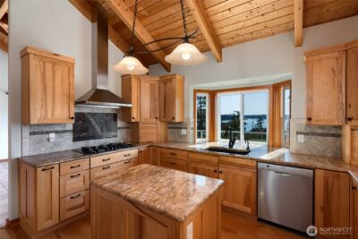 6065 Central Avenue , Anacortes, WA 98221 - Photo 22