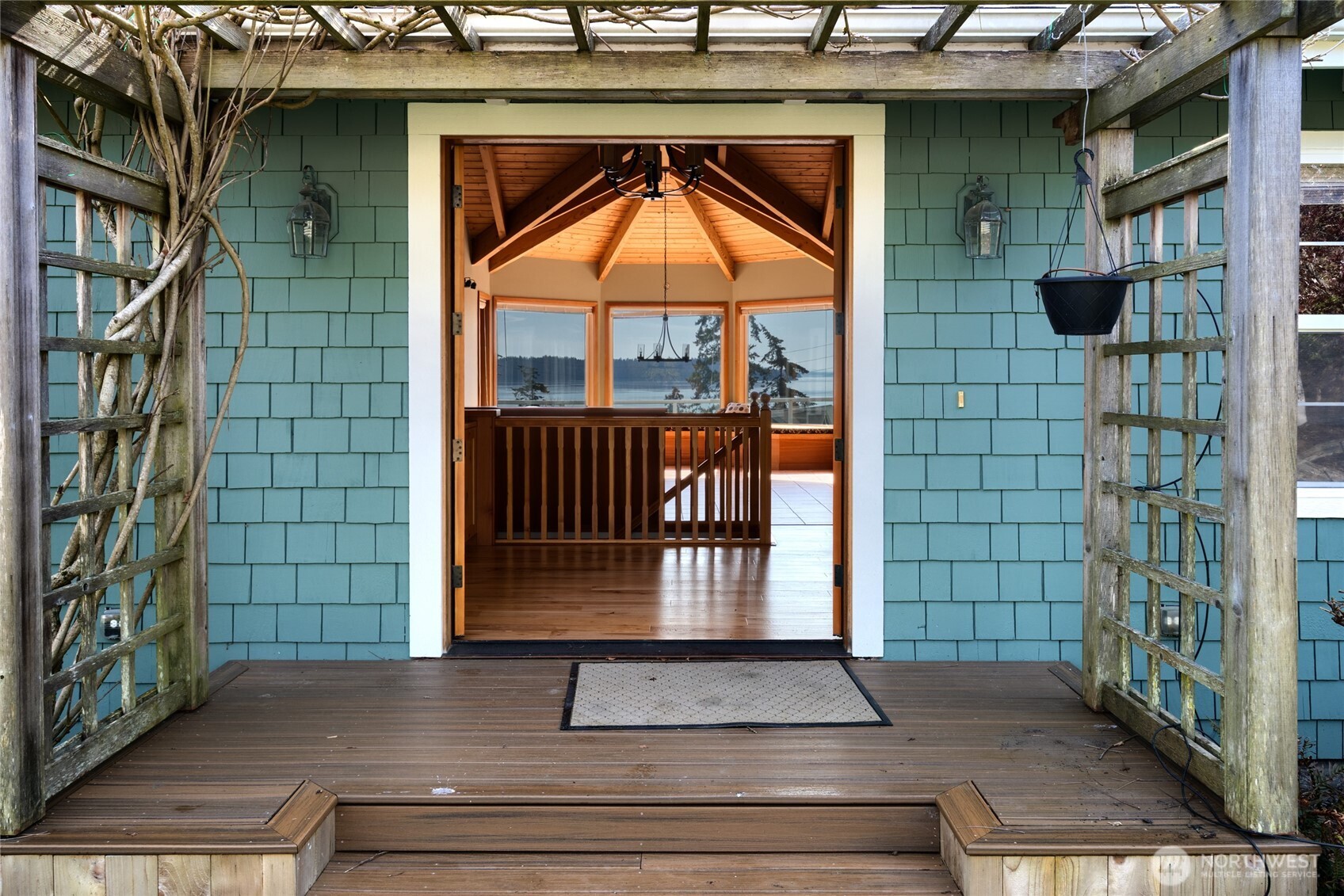 6065 Central Avenue , Anacortes, WA 98221