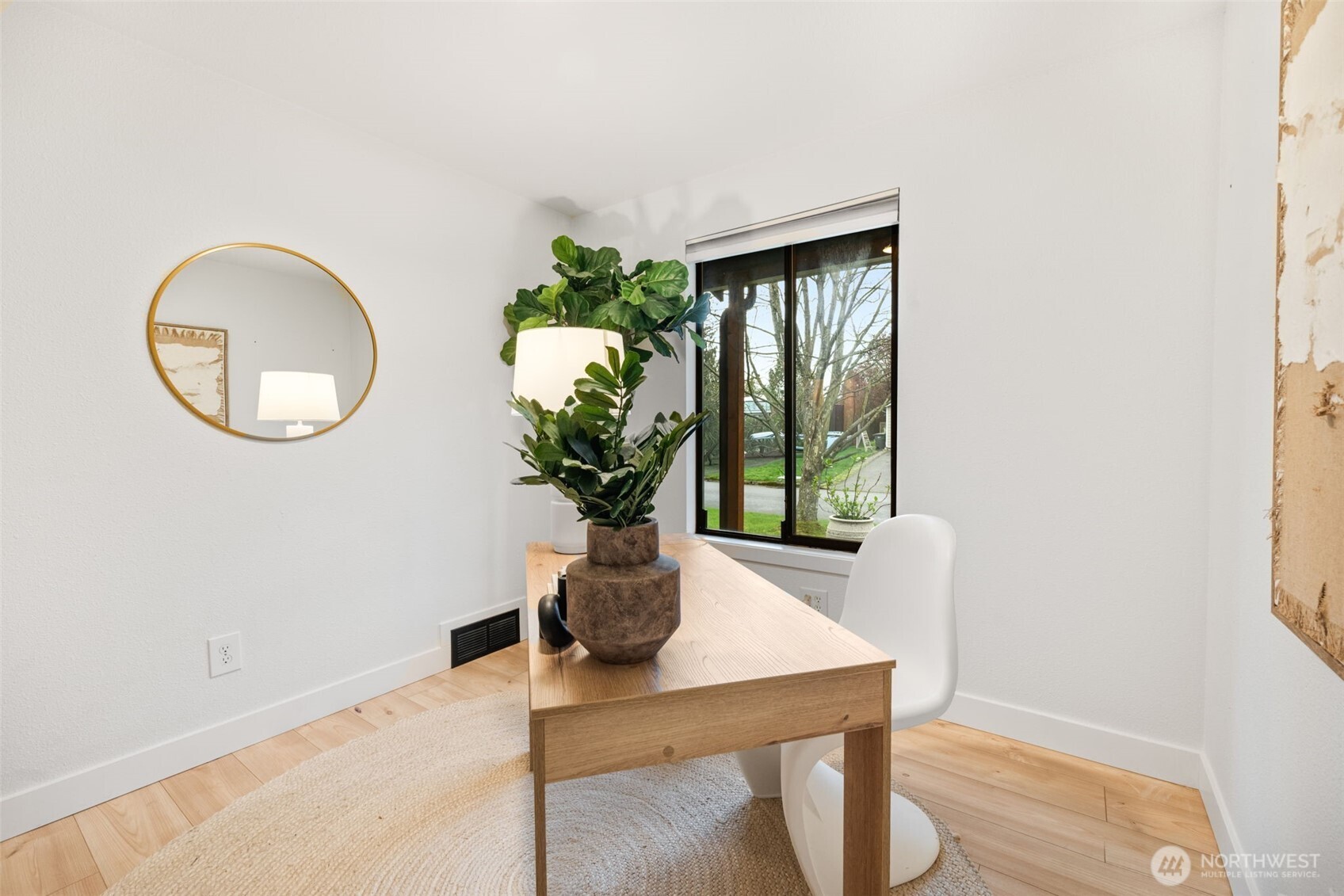 327 213 Place SW, Bothell, WA 98021