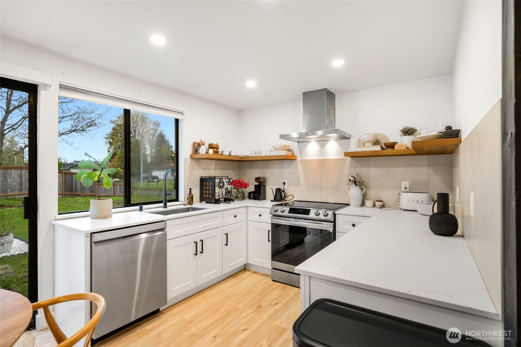 327 213 Place SW, Bothell, WA 98021