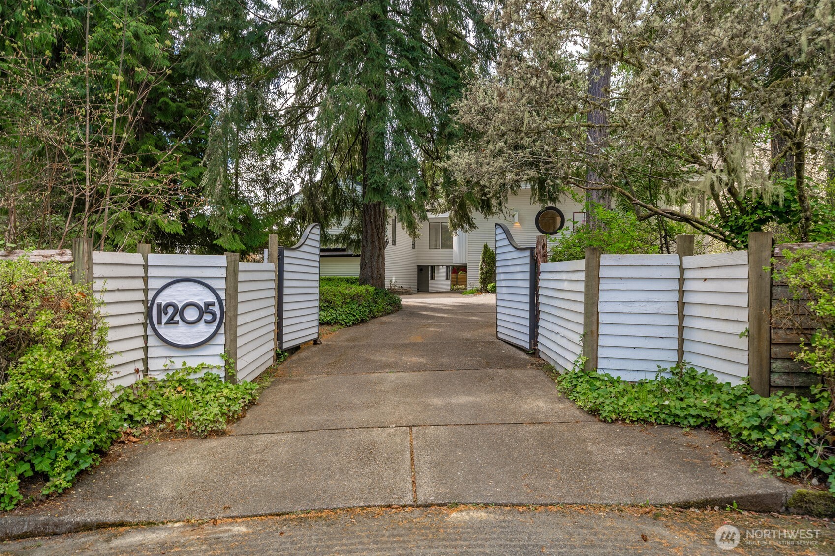 1205 11th Court SW, Olympia, WA 98502