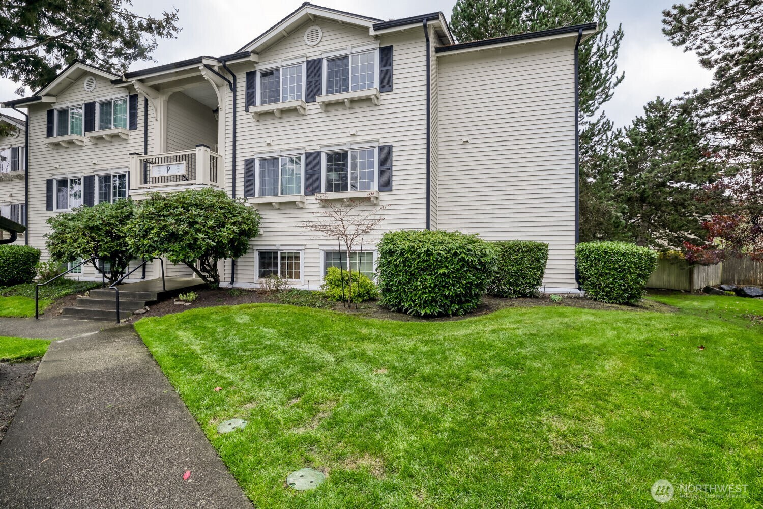 12404 E Gibson Road #P105, Everett, WA 98204