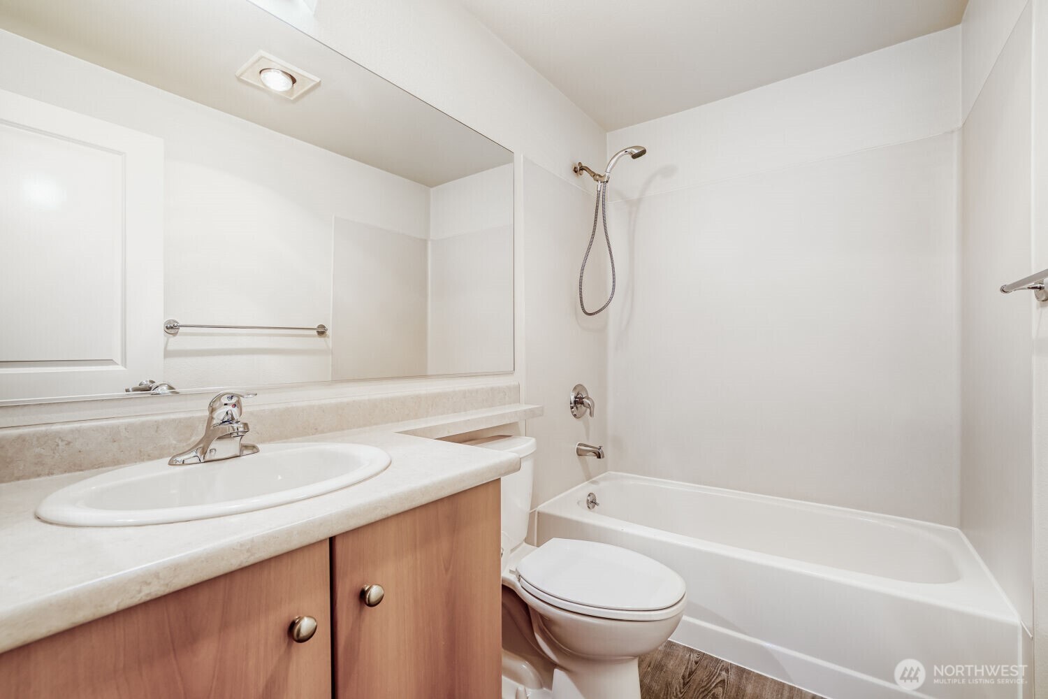 12404 E Gibson Road #P105, Everett, WA 98204