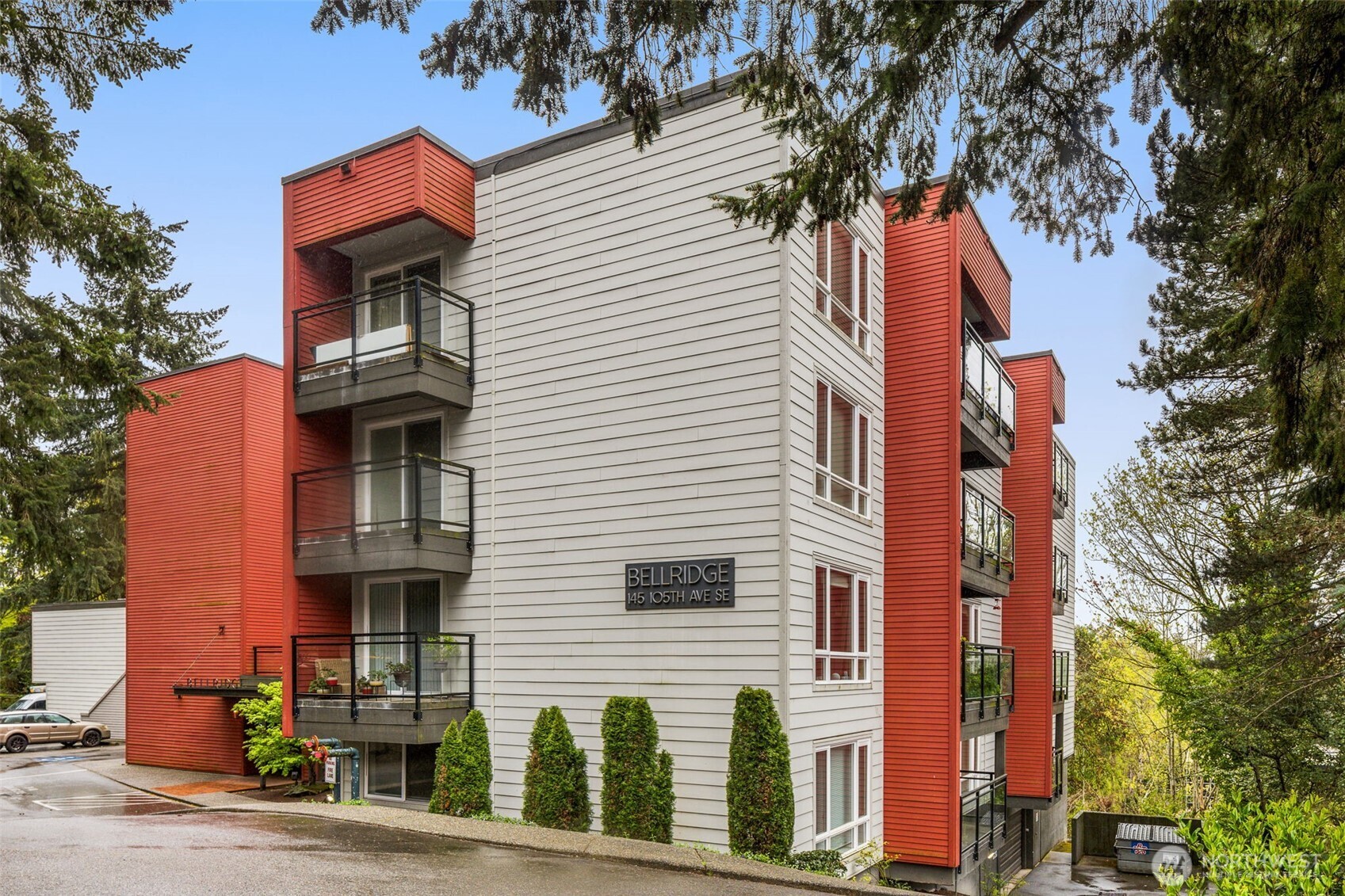 145 105th Avenue SE #25, Bellevue, WA 98004