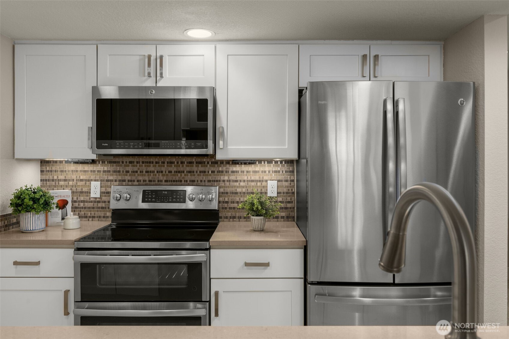 145 105th Avenue SE #25, Bellevue, WA 98004