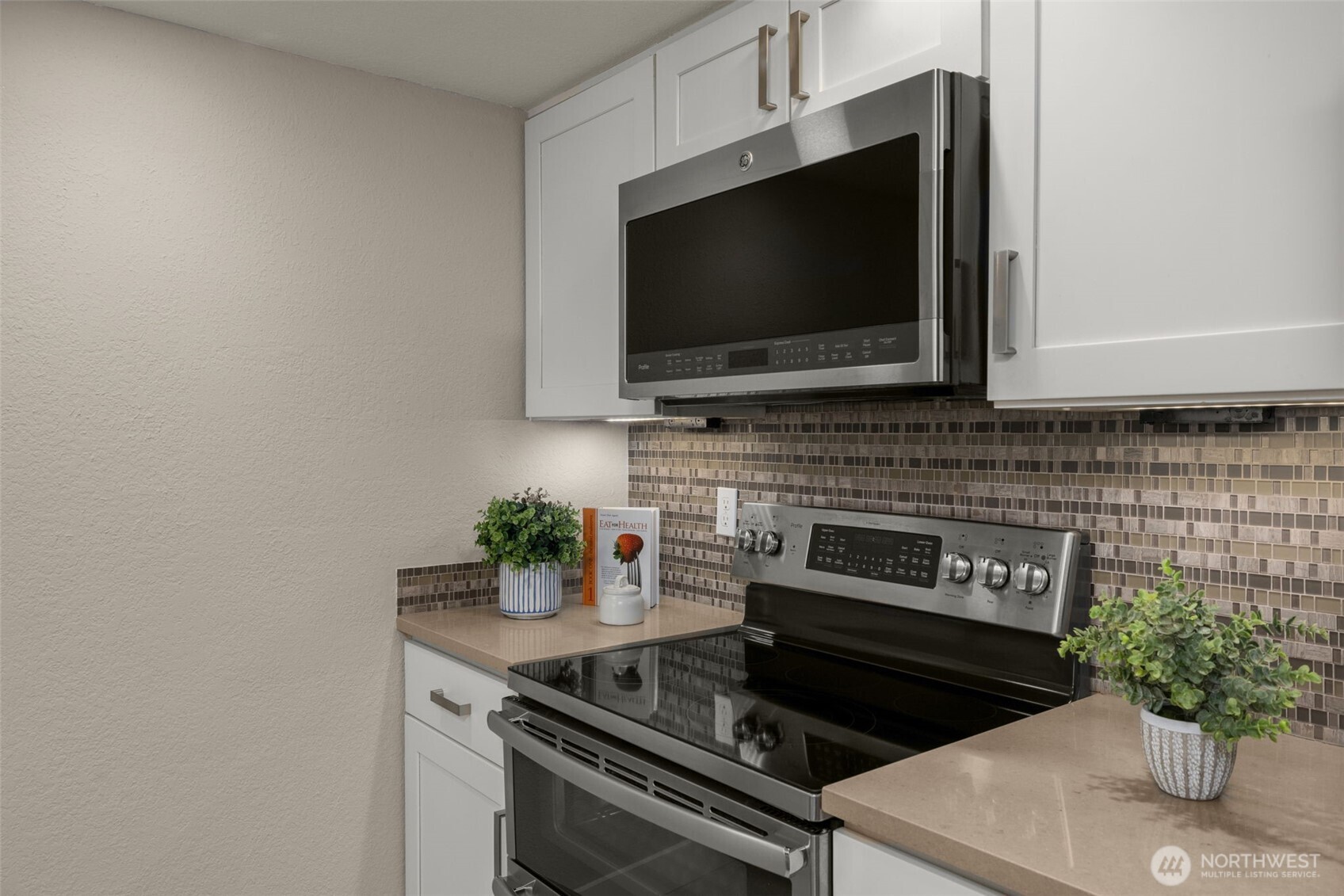 145 105th Avenue SE #25, Bellevue, WA 98004