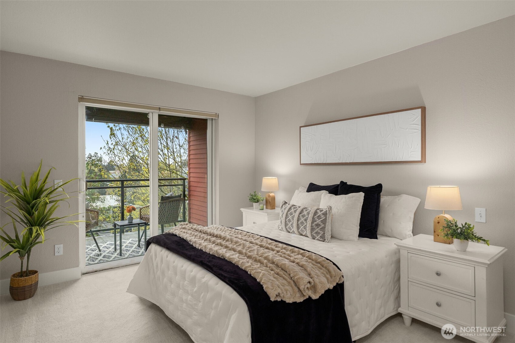 145 105th Avenue SE #25, Bellevue, WA 98004