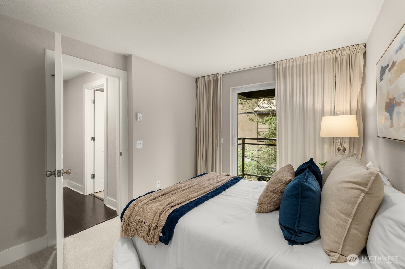 145 105th Avenue SE #25, Bellevue, WA 98004