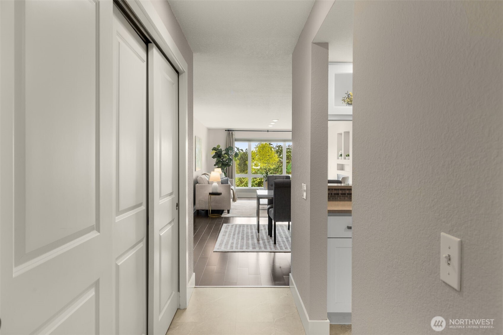145 105th Avenue SE #25, Bellevue, WA 98004