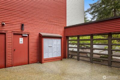 145 105th Avenue SE #25, Bellevue, WA 98004 - Photo 27