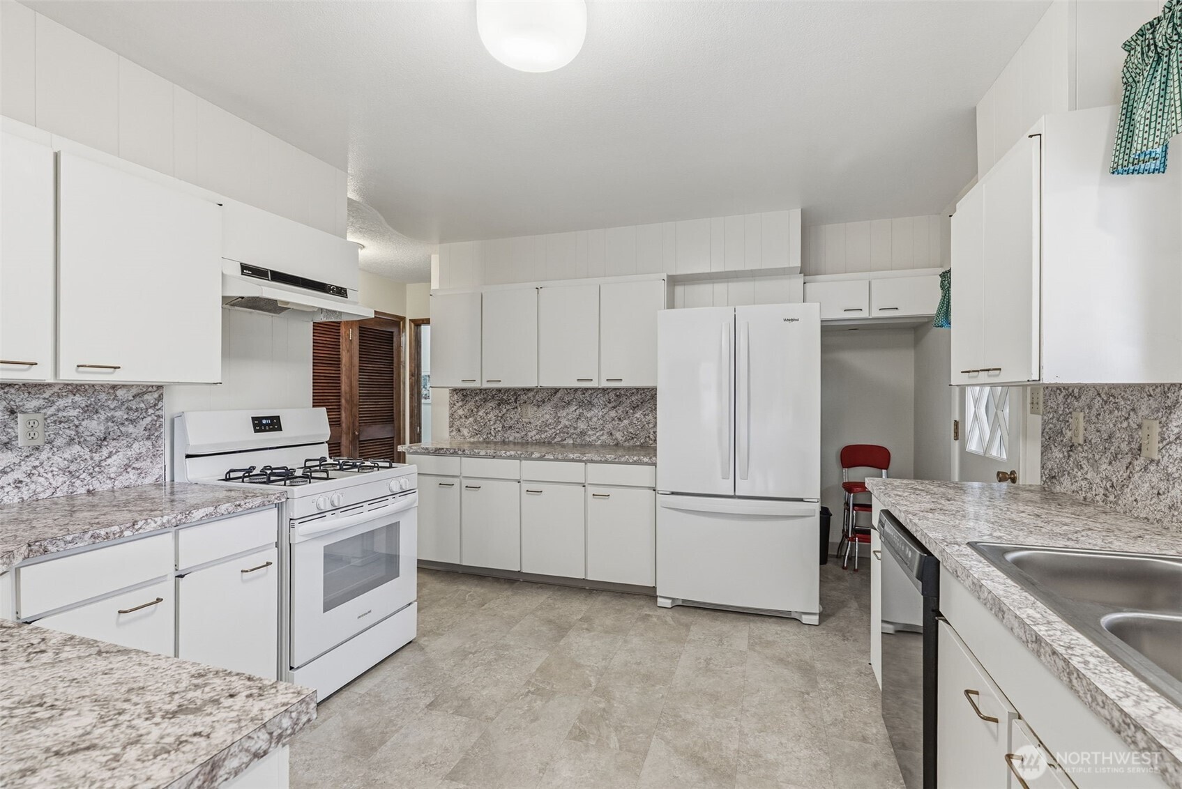 2246 Cascade Way , Longview, WA 98632
