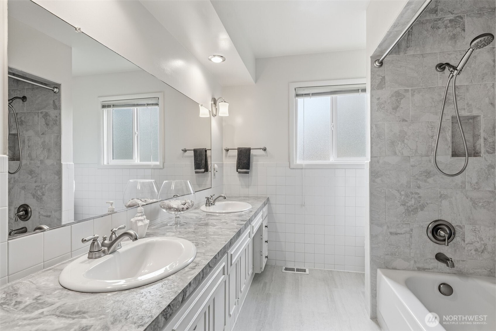 2246 Cascade Way , Longview, WA 98632
