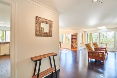 15028 245th Avenue SE, Issaquah, WA 98027 - Photo 2