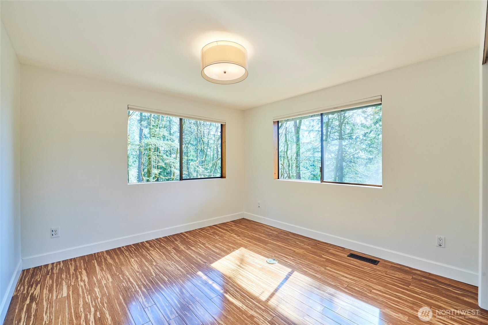15028 245th Avenue SE, Issaquah, WA 98027
