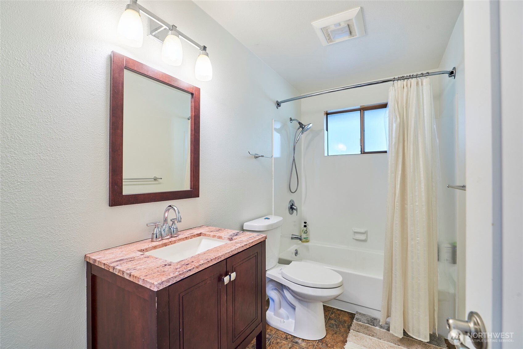 15028 245th Avenue SE, Issaquah, WA 98027