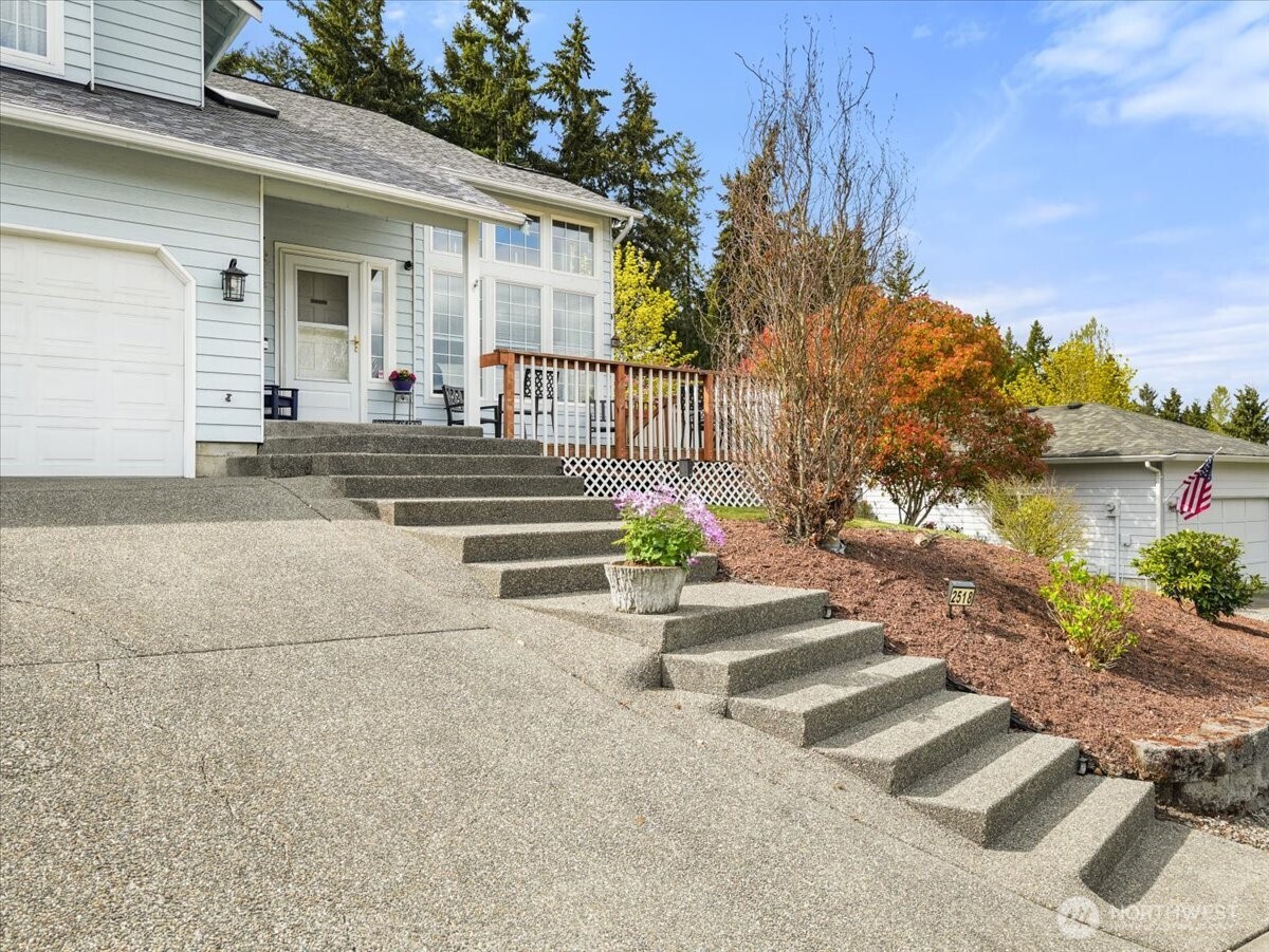 2518 18th Street SE, Puyallup, WA 98374