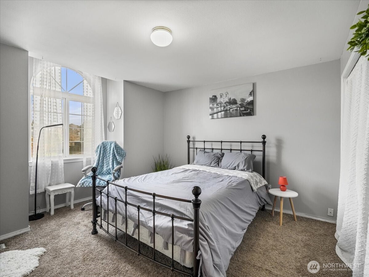 2518 18th Street SE, Puyallup, WA 98374