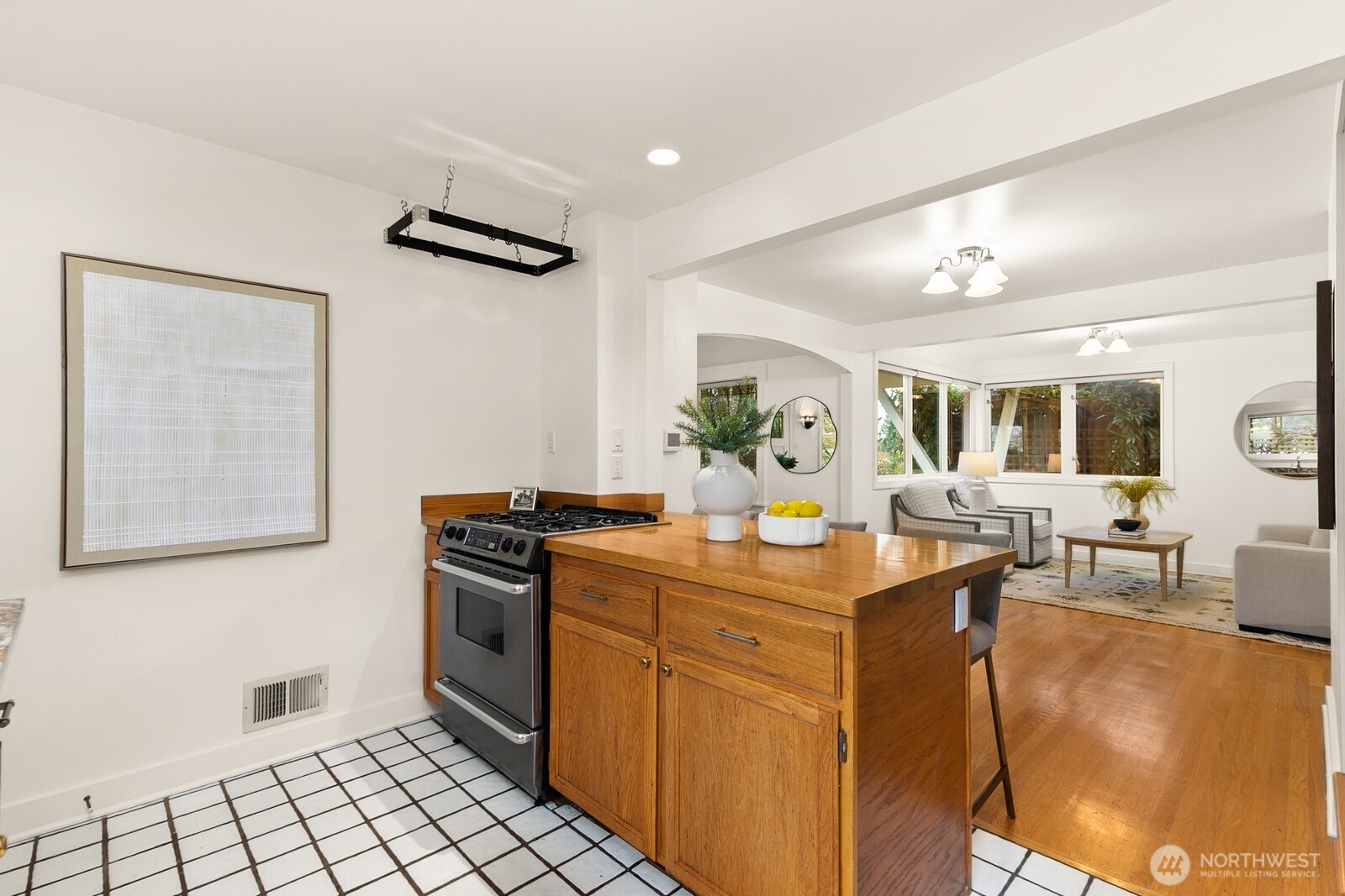 2920 NE 60th Street , Seattle, WA 98115