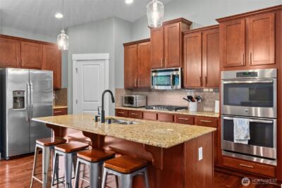 10411 32nd Street E, Edgewood, WA 98372 - Photo 3