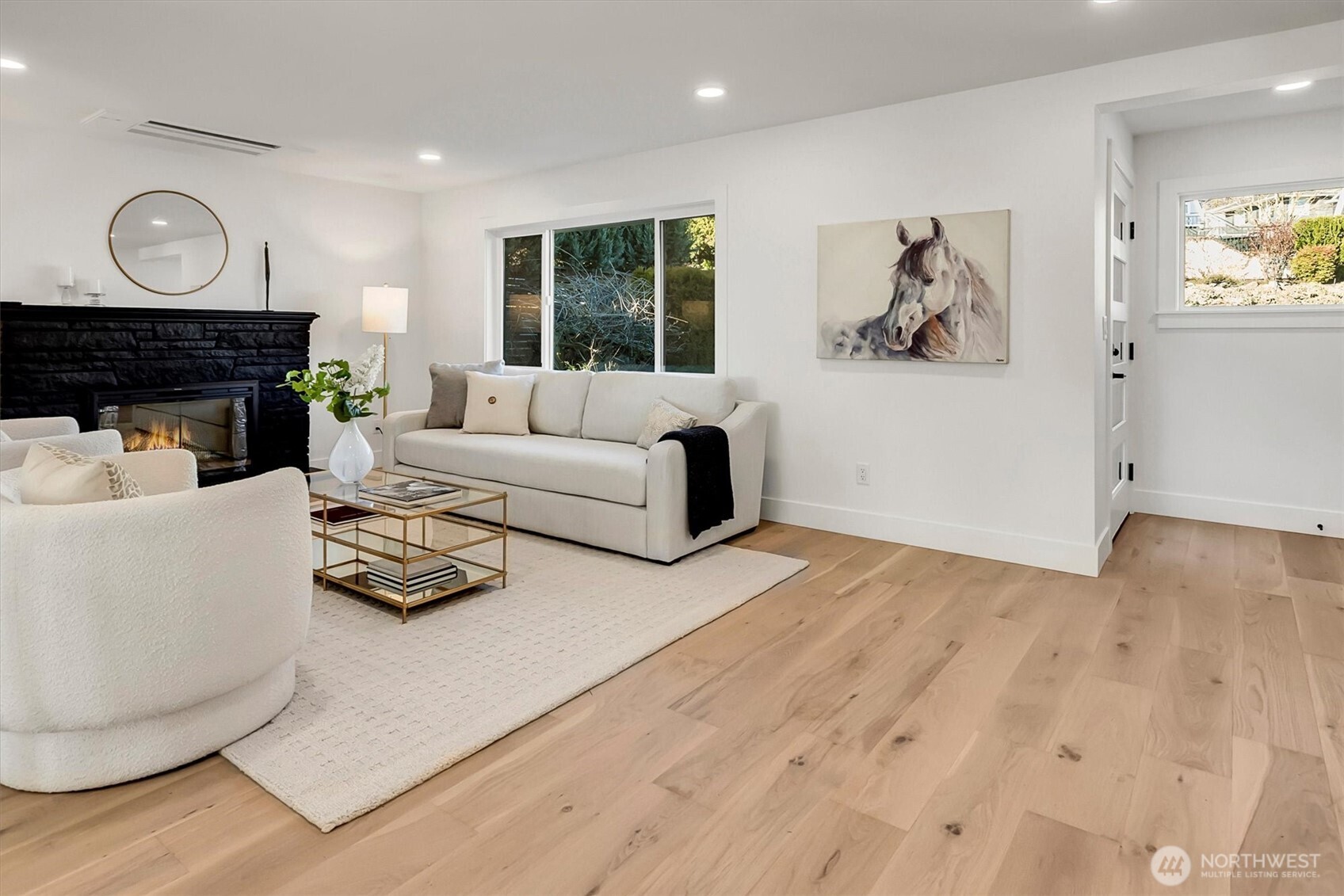 505 W Kinnear Place , Seattle, WA 98119-3617