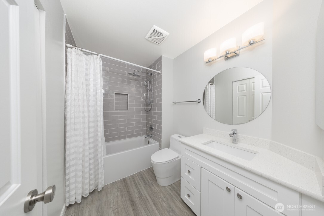 4905 NE 19th Court , Renton, WA 98059