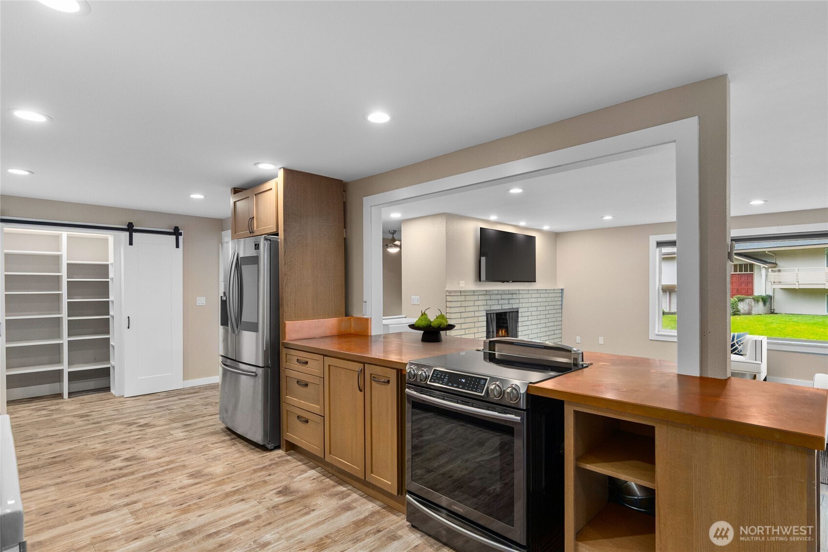 9009 Ridgeview Circle W, University Place, WA 98466