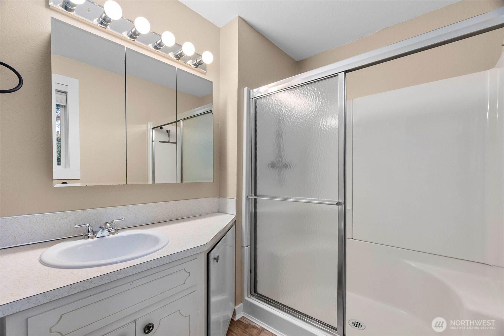 9009 Ridgeview Circle W, University Place, WA 98466