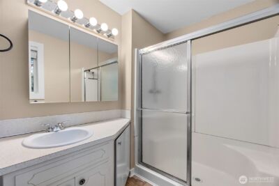 9009 Ridgeview Circle W, University Place, WA 98466 - Photo 15